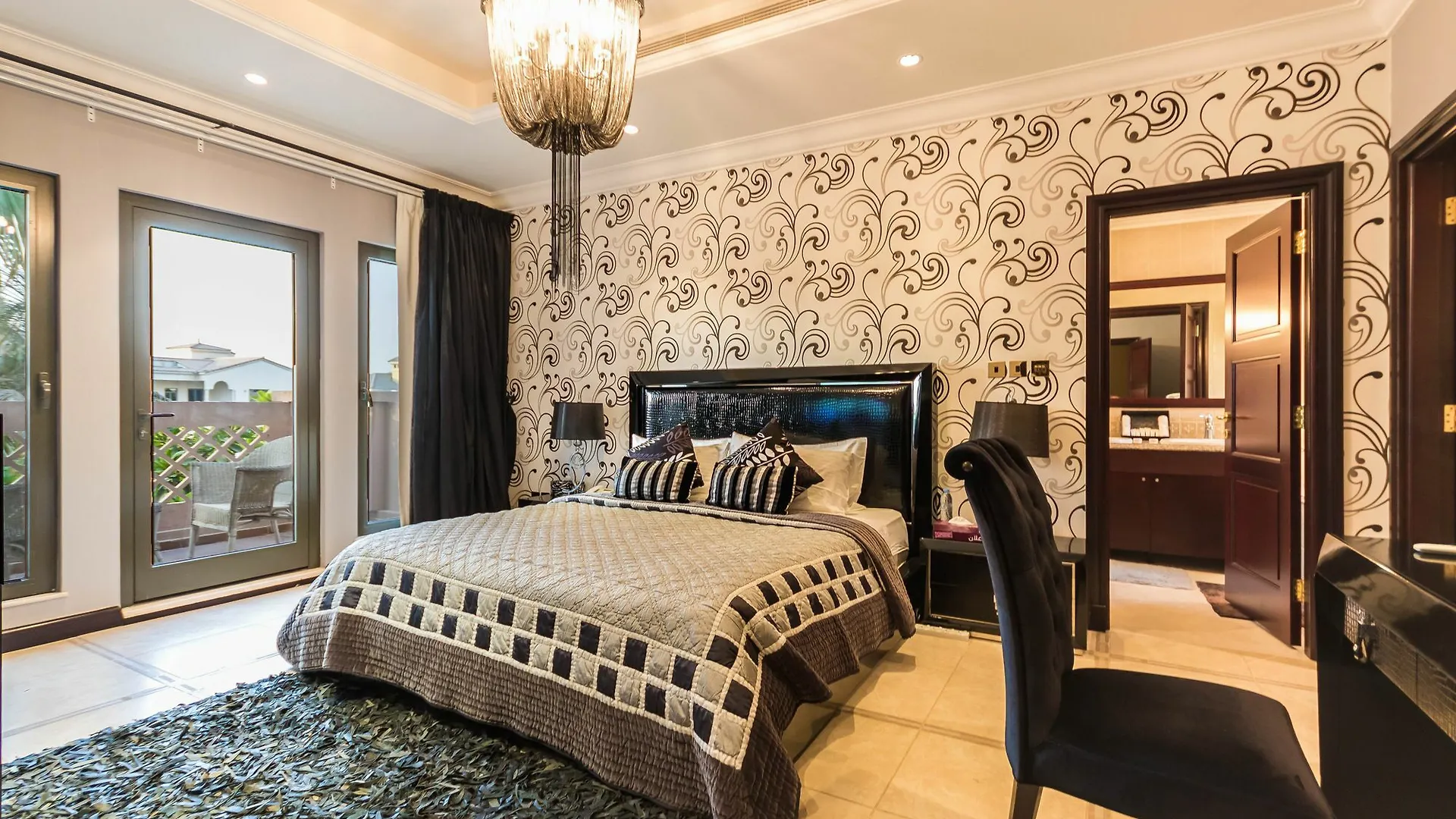 Yanjoon Holiday Homes - Palm Jumeirah Frond A Villas Dubai
